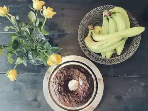 Vegan Blueberry and Chocolate Sponge Cake