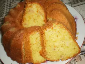 Fluffy and Juicy Sponge Cake