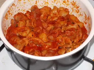 Chicken Gizzards with Onions and Tomatoes