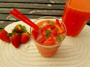 Virgin Strawberry Mojito