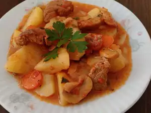 Pork, Carrots, Potatoes and Mushrooms Stew