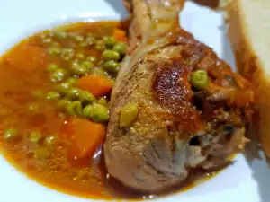 Stewed Turkey Legs with Peas