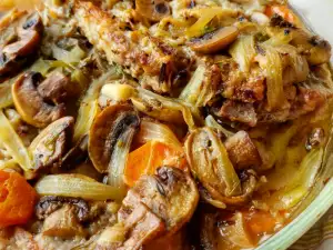 Pork Steaks with Mushrooms and White Wine