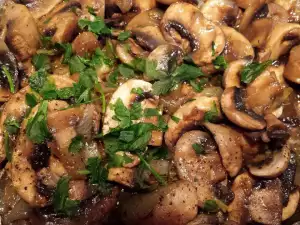 Stewed Mushrooms with Onions