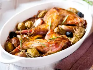 Rabbit with Olives and Spices