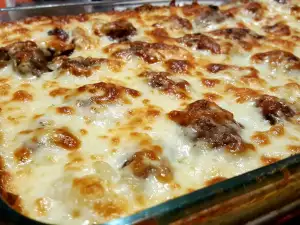 Baked Meatballs with Mashed Potatoes and Cheese