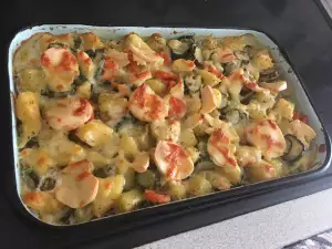 Casserole with Potatoes and Processed Cheese