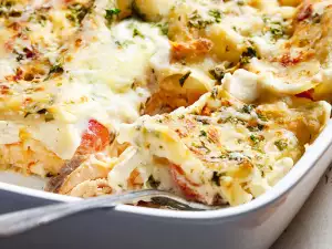 Juicy Chicken with Mushrooms, Cheese and Potatoes