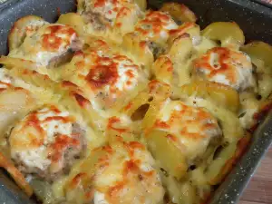 Casserole with New Potatoes and Meatballs