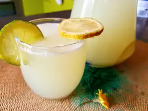 Healthy Homemade Lemonade