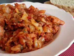 Ground Beef and Cabbage with Bacon