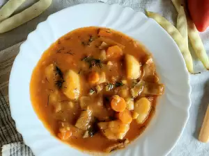 Green Bean and Potato Stew in a Pot