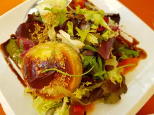 Baked Goat Cheese Salad