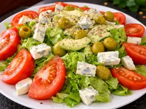 Green Salad with Blue Cheese, Avocado and Olives