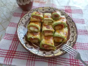 Uniquely Delicious Zucchini with Ham and Cheese in the Oven