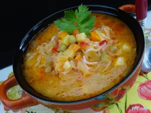 Low-Calorie Vegetable Soup for Cleansing and Burning Fat