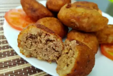 Turkish-Style Stuffed Meatballs (Içli Köfte)