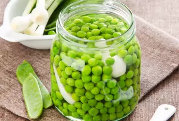 How to Cook Canned Peas?