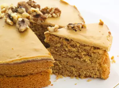 Walnut Cake with American Frosting Recipe | Food Network