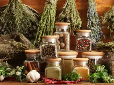 How to store dried herbs and spices