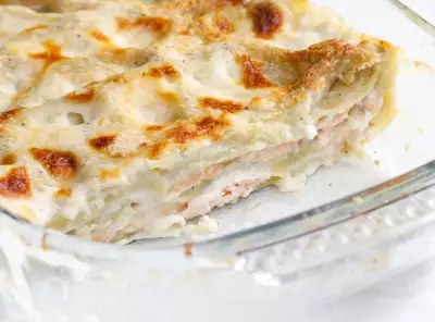 Lasagna with Cheese Sauce and Ham - Recipe 