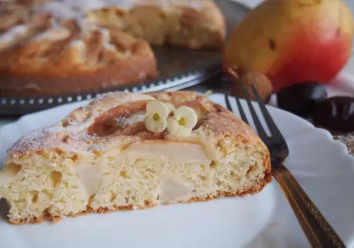 Easy Cake with Pears and Cream Cheese