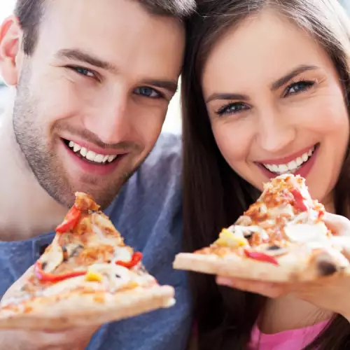 Eating Pizza Reveals What Kind of Person you are