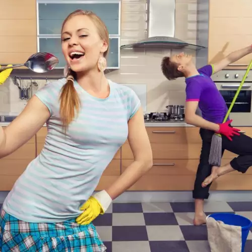 Clever Tricks for Cleaning Kitchen Appliances and Cookware