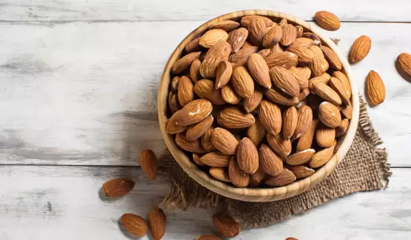 How and Why Do Almonds Need to be Soaked?