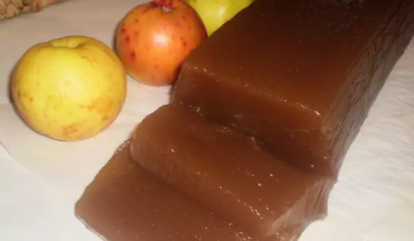 Apple Marmalade in a Mold