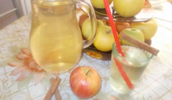 Healthy Apple Tea for Weight Loss