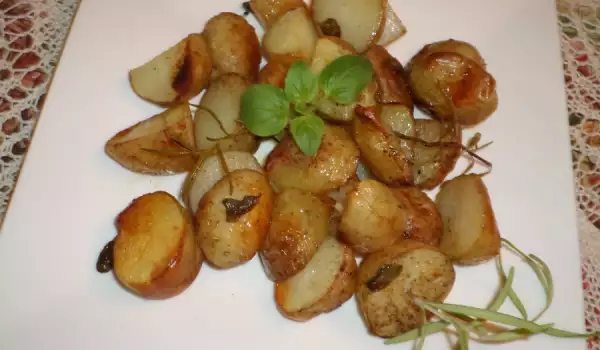 Aromatic New Potatoes in the Oven