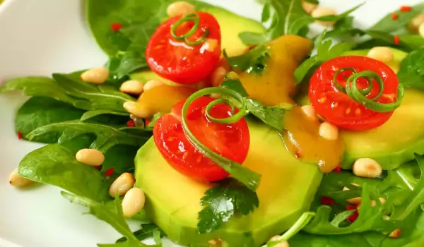 Avocado salad is a healthy snack idea