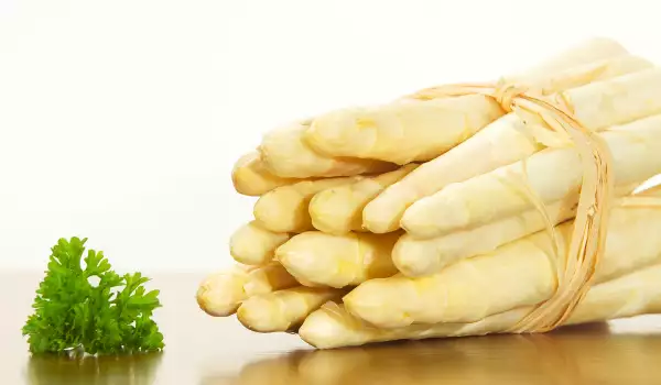 Asparagus is a source of inulin