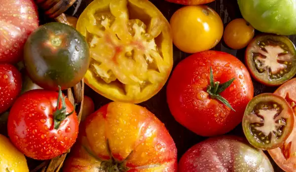 What Do Tomatoes Contain?