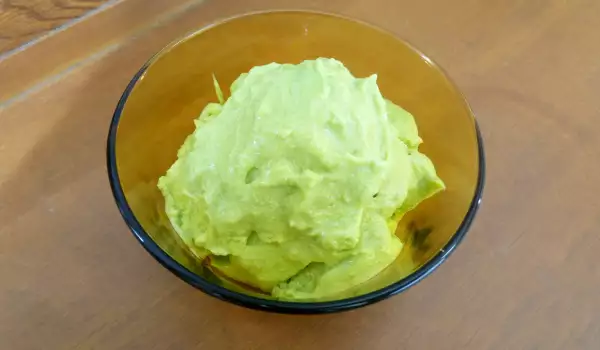 Keto Avocado Ice Cream