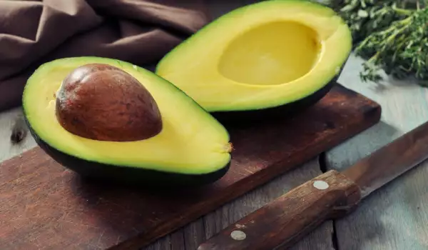 How to Store Whole and Sliced Avocado?