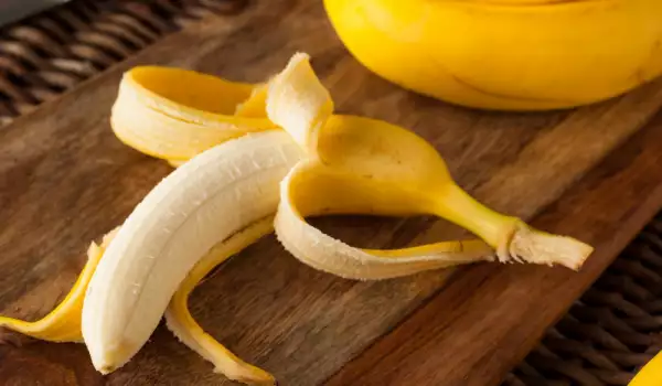 What Do Bananas Contain?