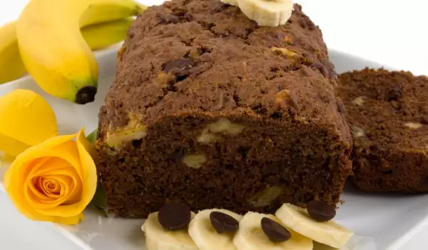 Chocolate and Banana Sponge Cake