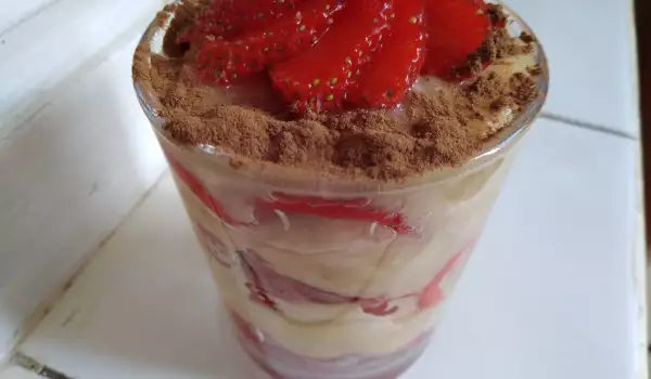 Banana and Strawberry Dessert with Cinnamon and Thyme