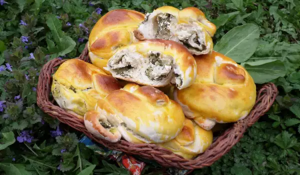 Phyllo Pastries with Sorrel and Cottage Cheese