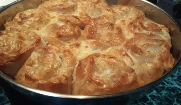Appetizing Phyllo Pastry Rosettes