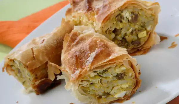 Phyllo Pastry with Potatoes and Mince