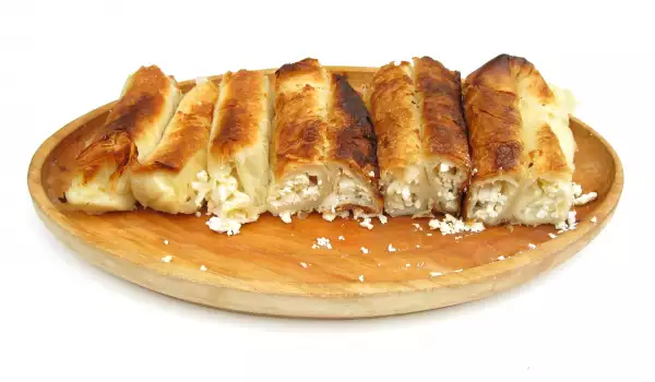 Fried Phyllo Pies with Cottage Cheese