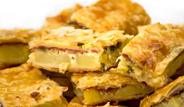 Pie with Potatoes and Ham
