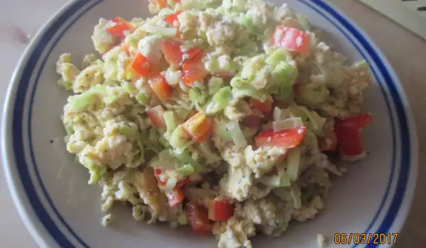 Scrambled Eggs with Leeks and Peppers