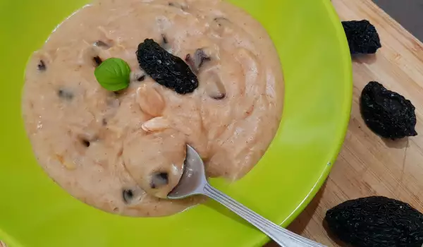 Barley Porridge with Prunes