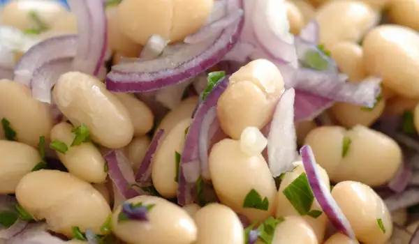 Quick Salad with Feta and Beans