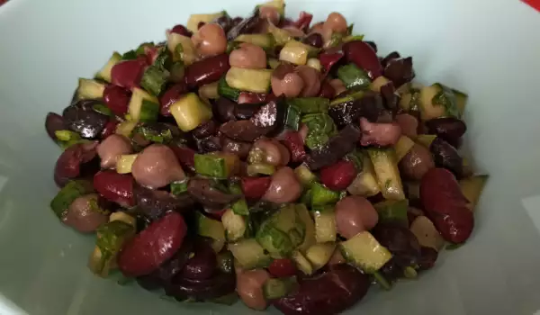 Easy Bean Salad with Cucumber