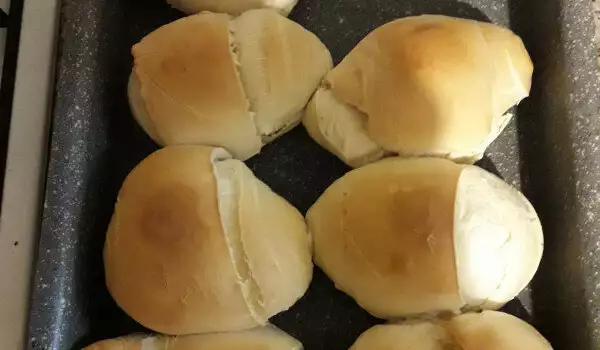 Gluten-Free Bread Rolls with 3 Types of Flour
